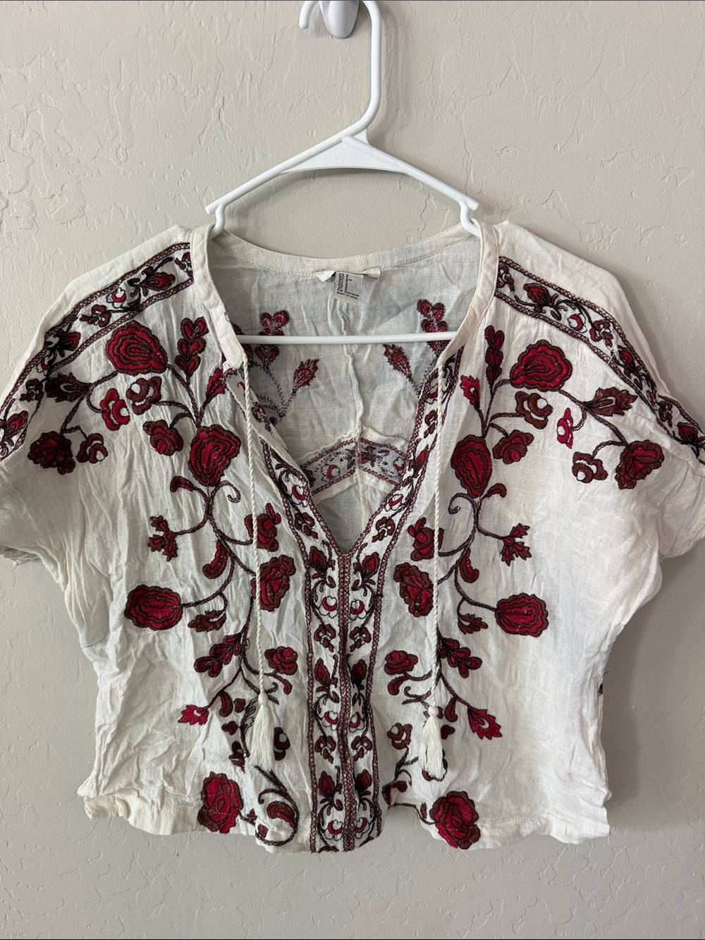 Forever 21 Ivory Peasant Top with Red Rose Embroidery